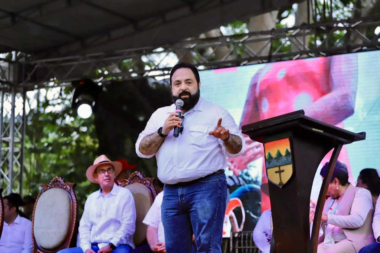 Visita al Paseo Real de las Chimeneas Gigantes